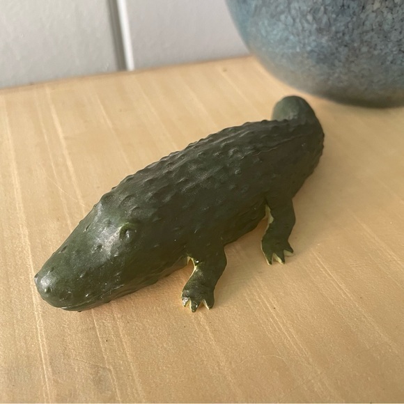 Enesco Other - JUST IN Pickle Alligator Enesco Home Grown 2007 Collectible Figurine Gift Idea